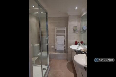 Master Ensuite