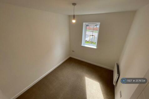 Second Double - Ideal As Office Or Guest Room