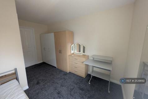 Bedroom 1 With Ensuite