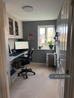 3rd Bed Room/Office 1