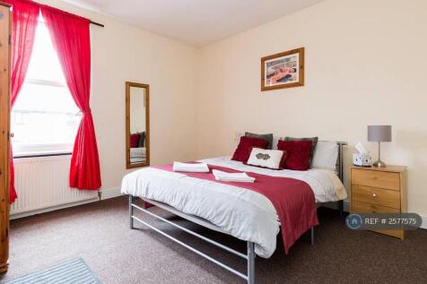 Garden View Bedroom 2 Double And Single Bed 