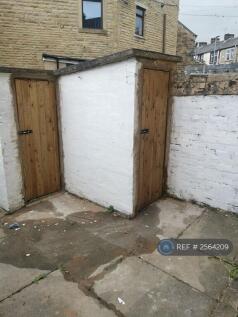 Back Compound With Storage