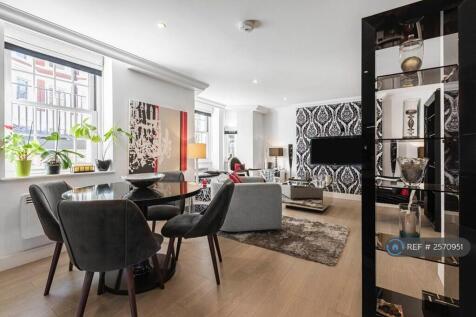 Open Plan Living Room / Kitchen