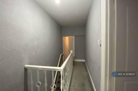 Top Of Stairs By Bedrooms 1 &amp; 2