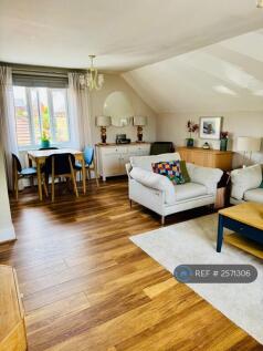 Living/Dining Area