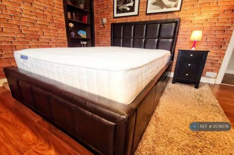 Bedroom 1 - Extra Comfort Premium Mattress