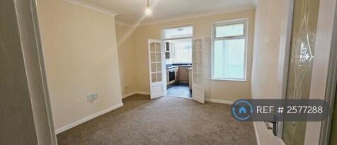 Middle Room