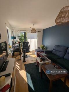 Living Room - Bis