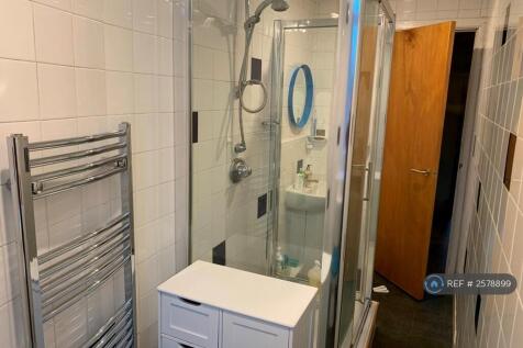 Large Shower