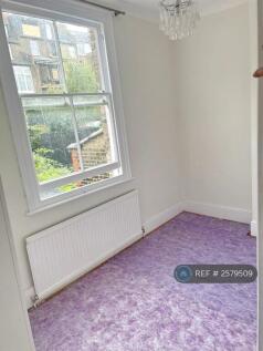 Neutral Carpet Now Fitted.