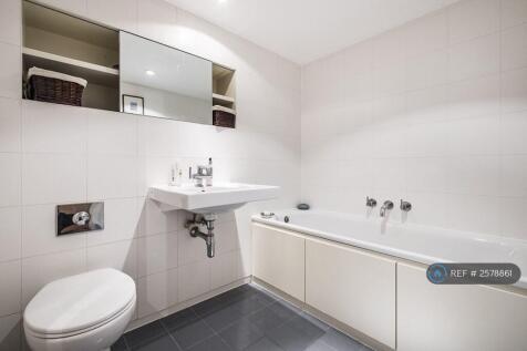 Shower / Bathroom