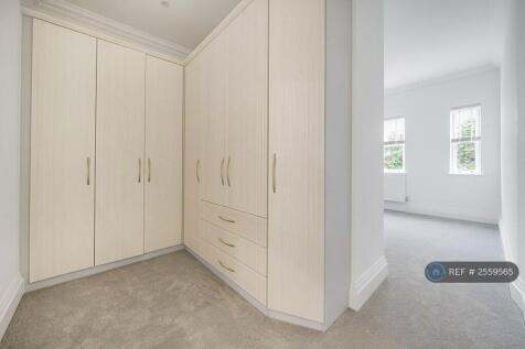 Wardbrobe Area In Master Bedroom