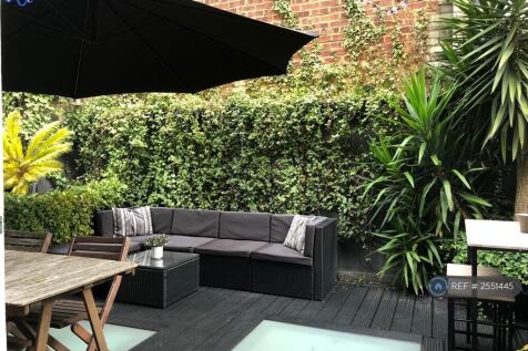 Private Terrace With Outdoor Dinning Areas.