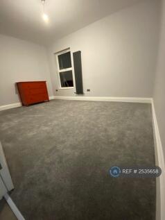Large Double Room (2)