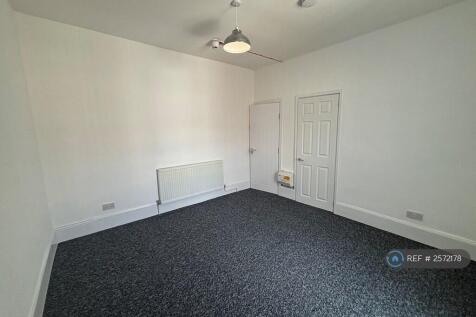 Bedroom / Living Space