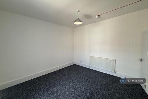 Bedroom / Living Space