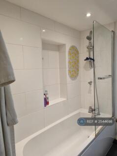 Bath With Shower