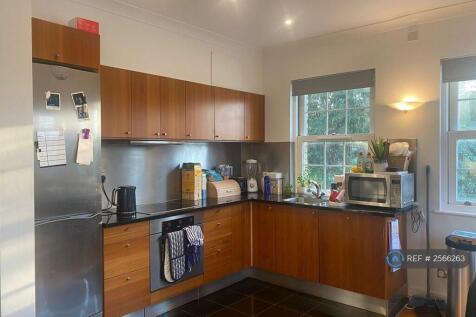 Open Plan Living Room/Kitchen