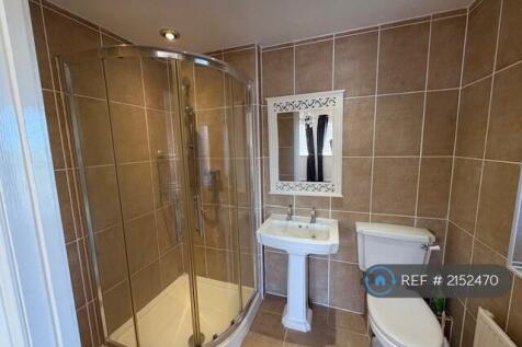 Main Bedroom Ensuite