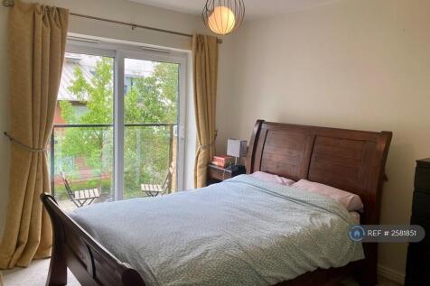 Main Bedroom 