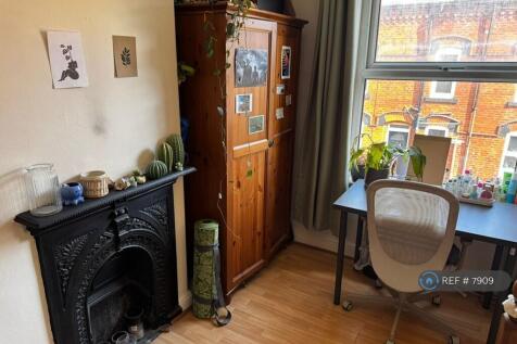 First Floor Beedroom 1