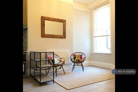 Studio Room