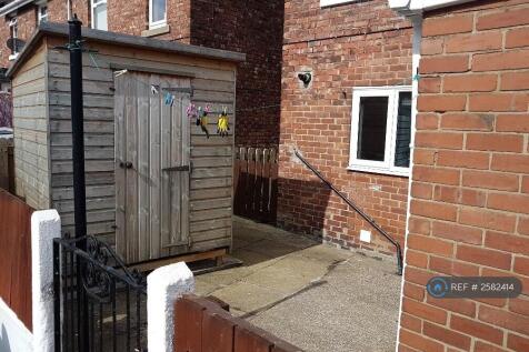 Rear Yard (Incl. Shed)