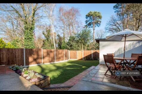 Quiet Garden Overlooking Private Golf Course