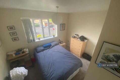 Bedroom 1 (4 Of 5)