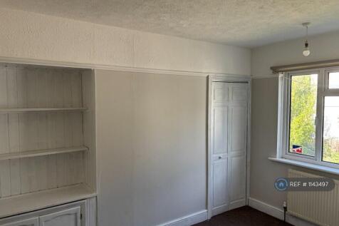 Bedroom 3 With Built In Wardrobe &amp; Shelves