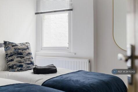 Master Bedroom (Superking Bed)