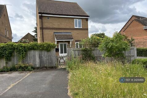 Detached House With Parking