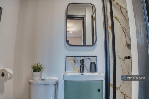 Bed 6 En-Suite