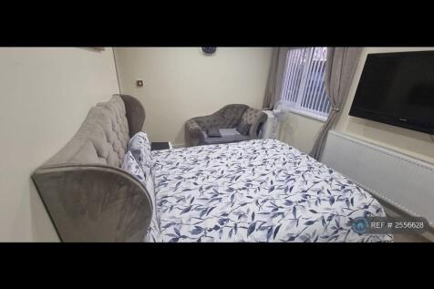Master Bedroom 1
