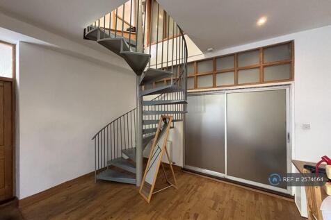 Ground Floor Hallway