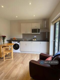 New Kitchenette