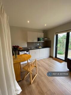 Fabulous Garden View With Access To Patio