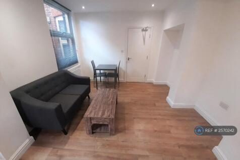 Living / Kitchen