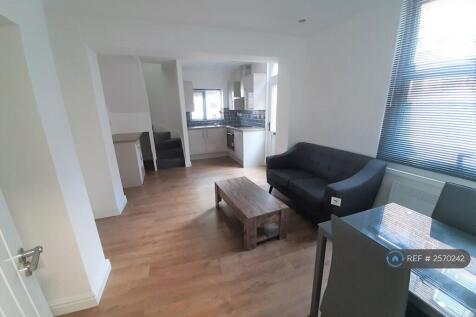 Living / Kitchen