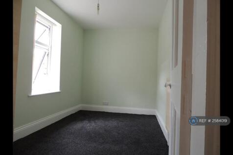Rear Bed 3