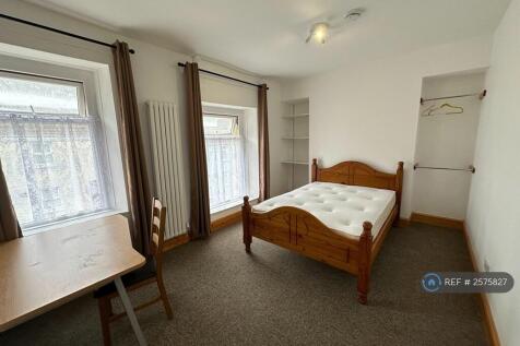 Bedroom 2a First Front