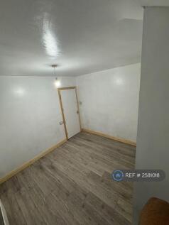 Large Bedroom