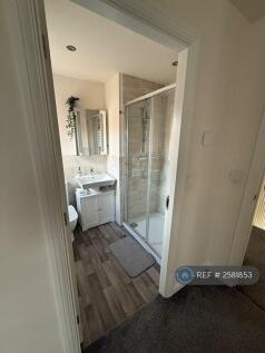 Master Ensuite