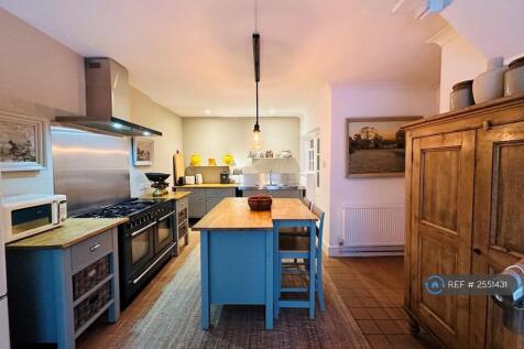 London Cottage Lympstone Kitchen
