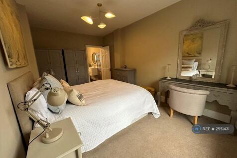 London Cottage Bed 1