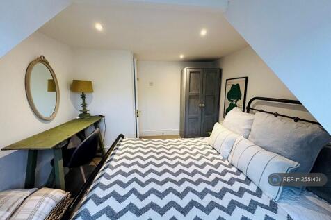 London Cottage Bed 3