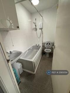 Toilet &amp; Bathroom