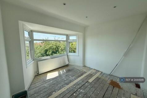 Bedroom 2 (Rear)