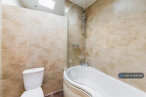 Bathroom (Top Floor)