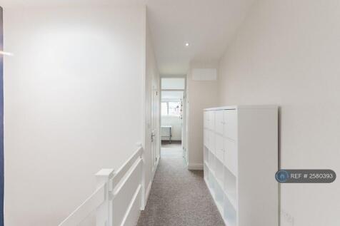 Landing (Top Floor)